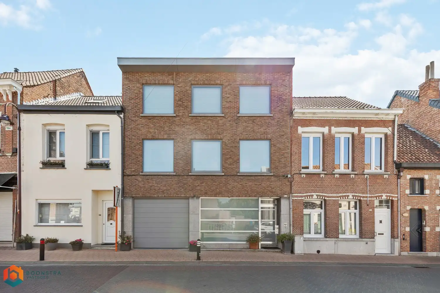 Energiezuinige woning met 3 slpkrs, garage en leuke stadstuin in Duffel foto {{pictureIndex}}