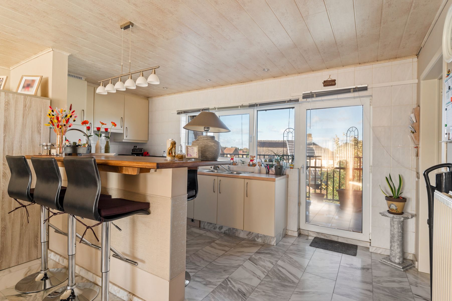 Instapklaar appartement met 2 terrassen en garage foto 6