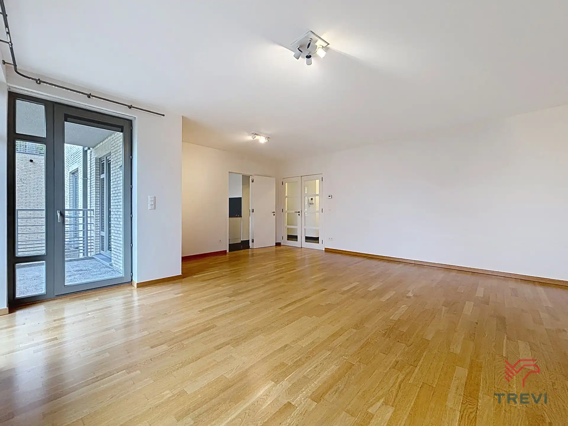 Mooi appartement met 2 slaapkamers + parkeerplaats foto 3