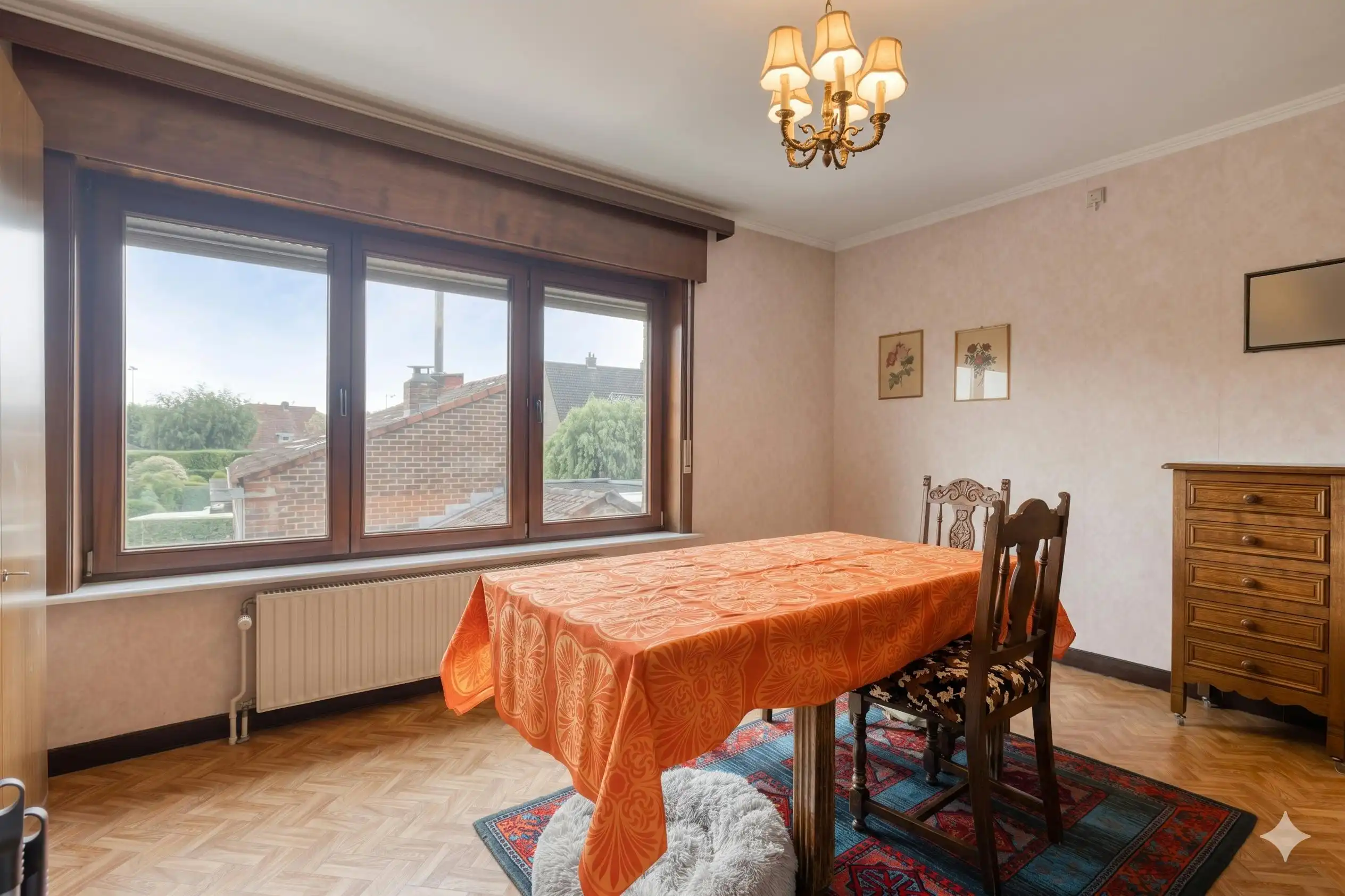Ruime woning met 3 slaapkamers en grote tuin te koop! foto 10