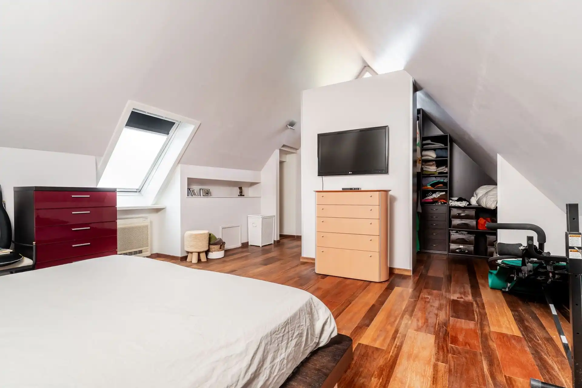 Authentieke hoeve met 4 slpks, poolhouse en zwembad foto 16