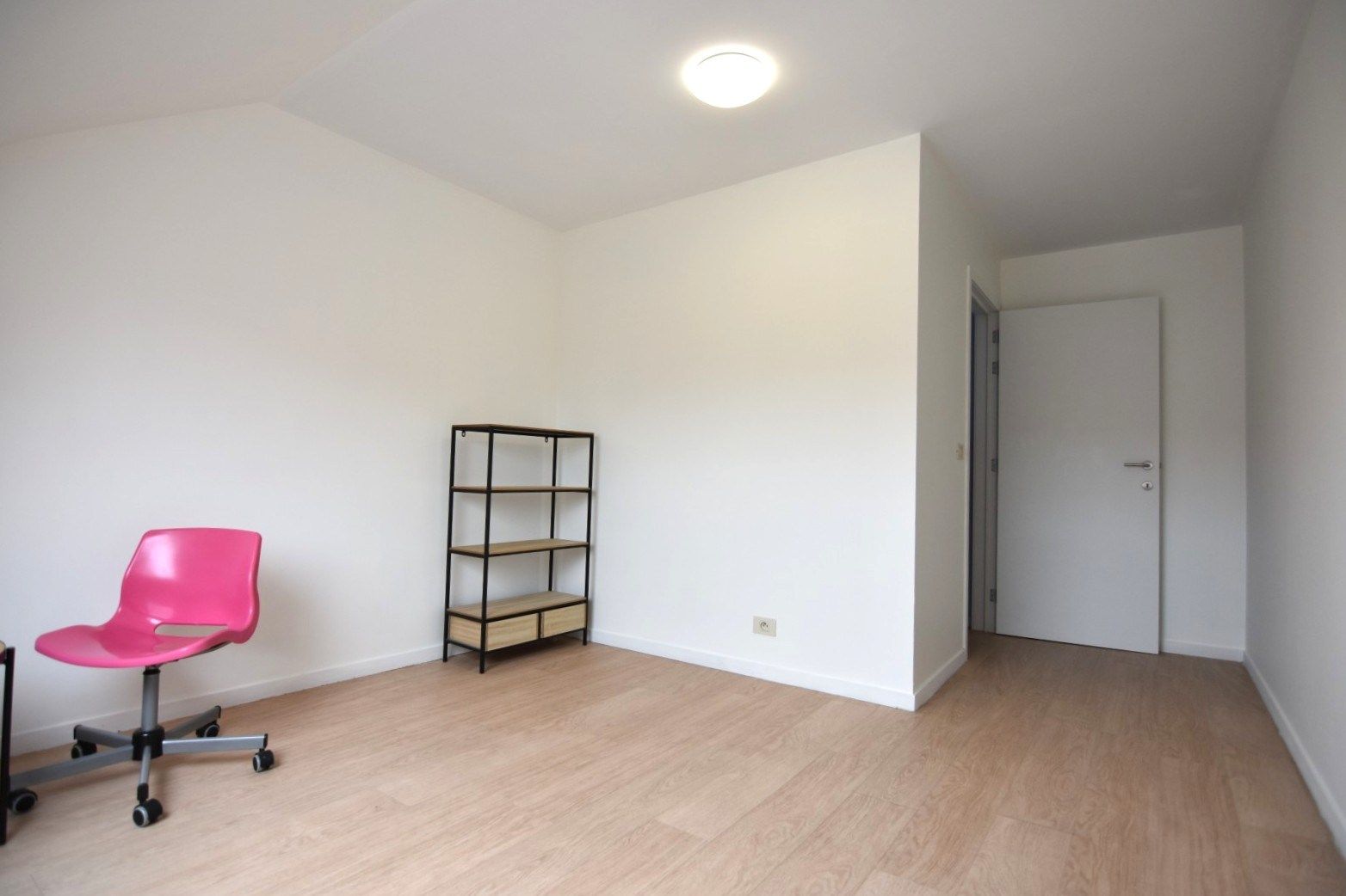 Mooi vernieuwde woning nabij centrum foto 21