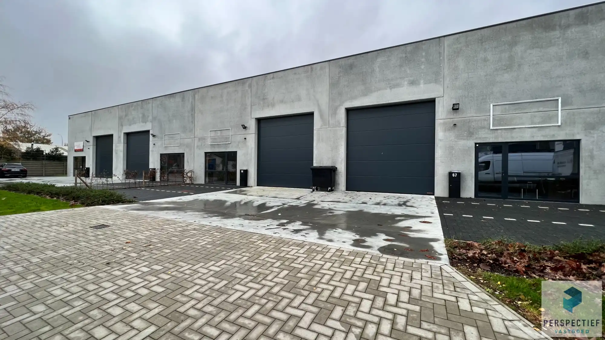 Grote Loods te huur in het industriepark van Beernem foto 3