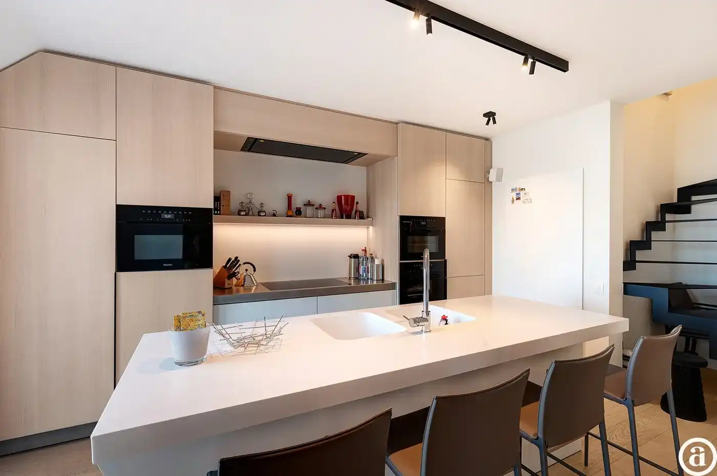 Mooie duplex-appartement met prachtige uitzichten te Zoute. foto 10