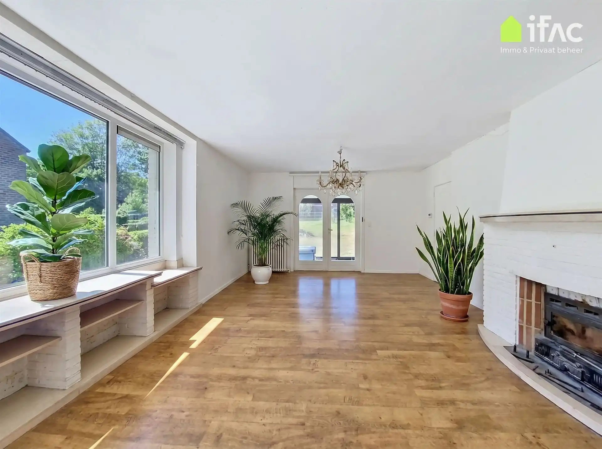 Prachtige te renoveren villa met ZW-gerichte tuin  foto 6