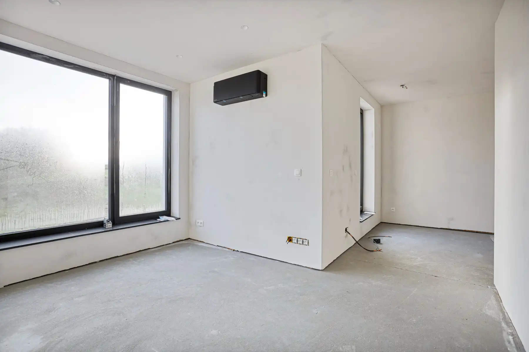 Moderne, af te werken woning op een perceel van 10a 58ca. foto 21
