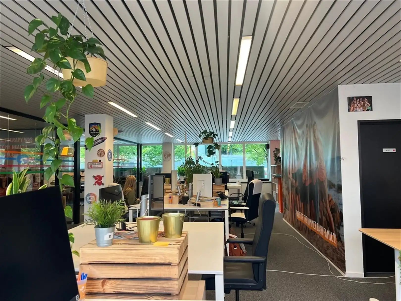 Instapklare kantoren (172m² en 312m²) te huur met uitstekende bereikbaarheid foto 7