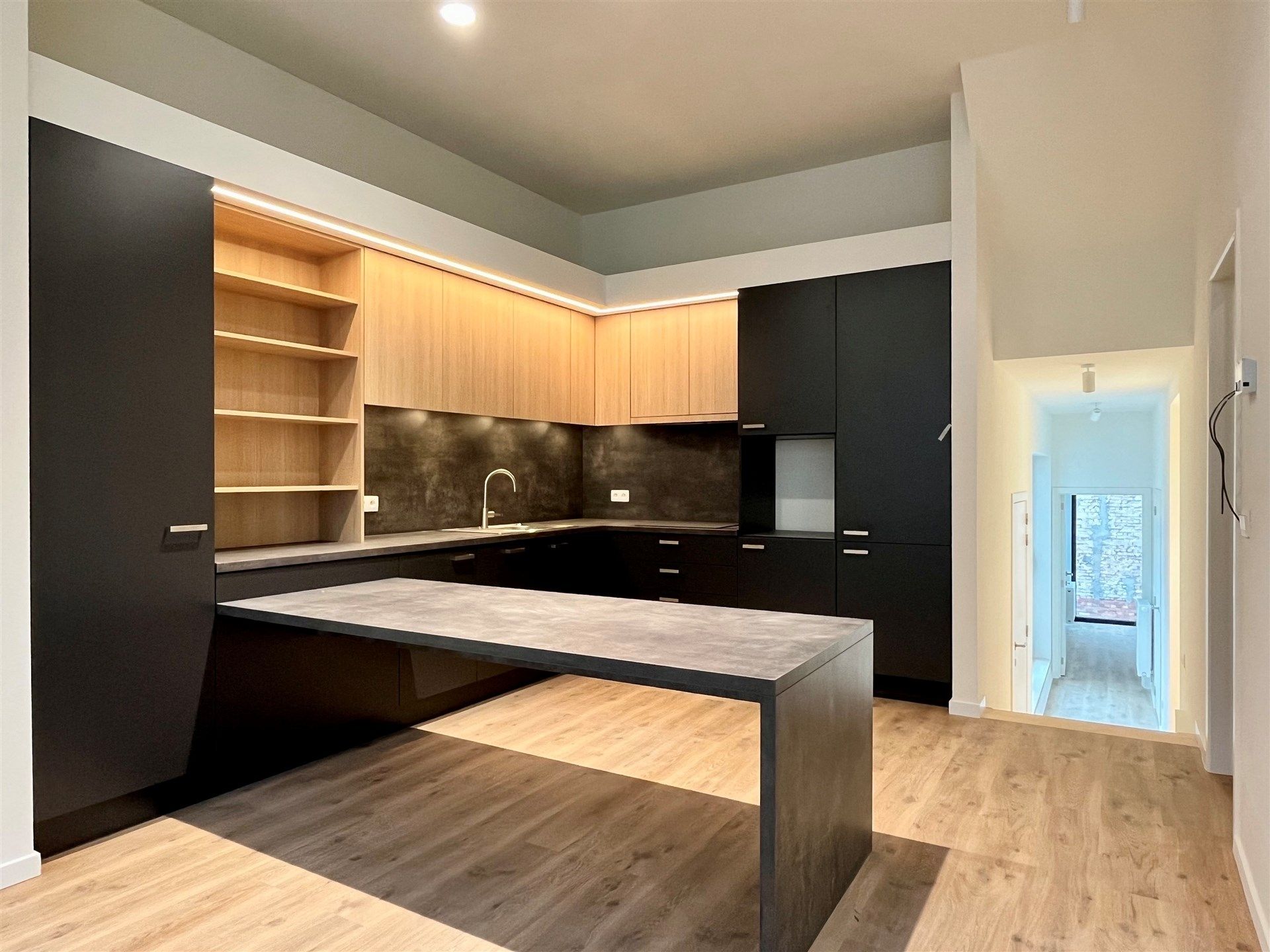 Luxueus gerenoveerd appartement – EPC A, instapklaar! foto 3