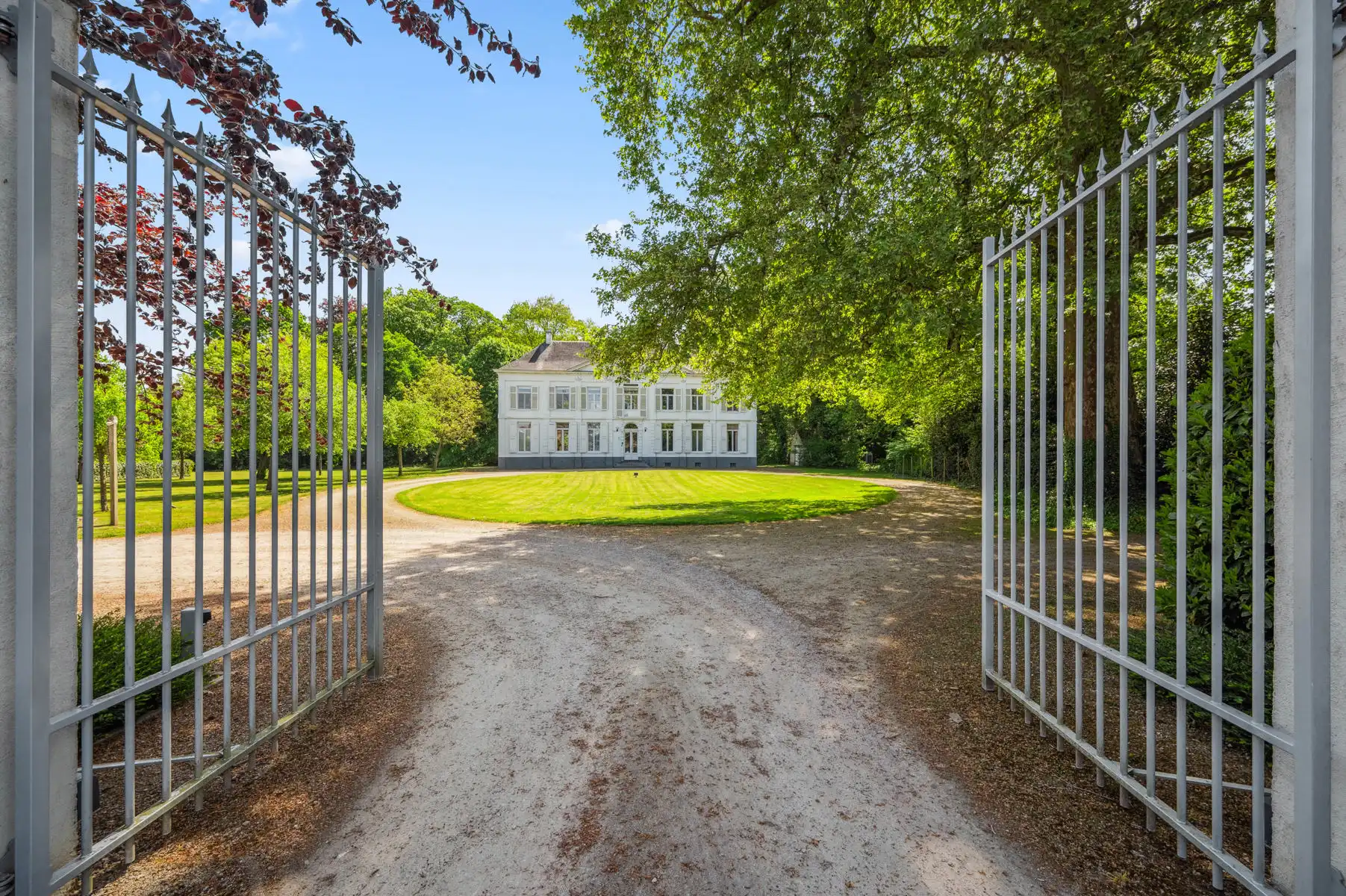 Prachtig kasteel in parktuin te SINT-KATELIJNE-WAVER foto 4