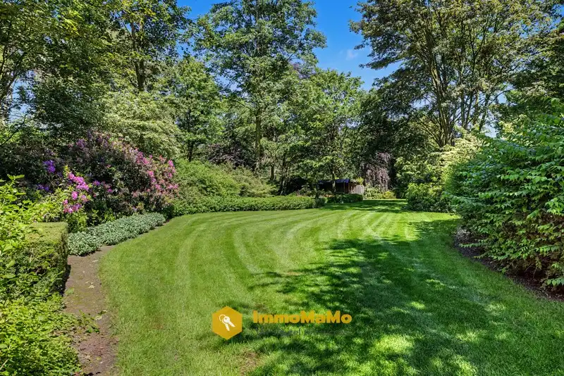 STIJLVOLLE VILLA OP 10.397m2 MET AANGELEGDE PARKTUIN - TE KOOP foto 42