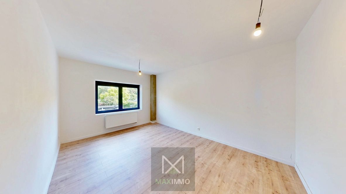 🏡 Volledig gerenoveerde gezinswoning met 4 slaapkamers & zonnige tuin foto 10