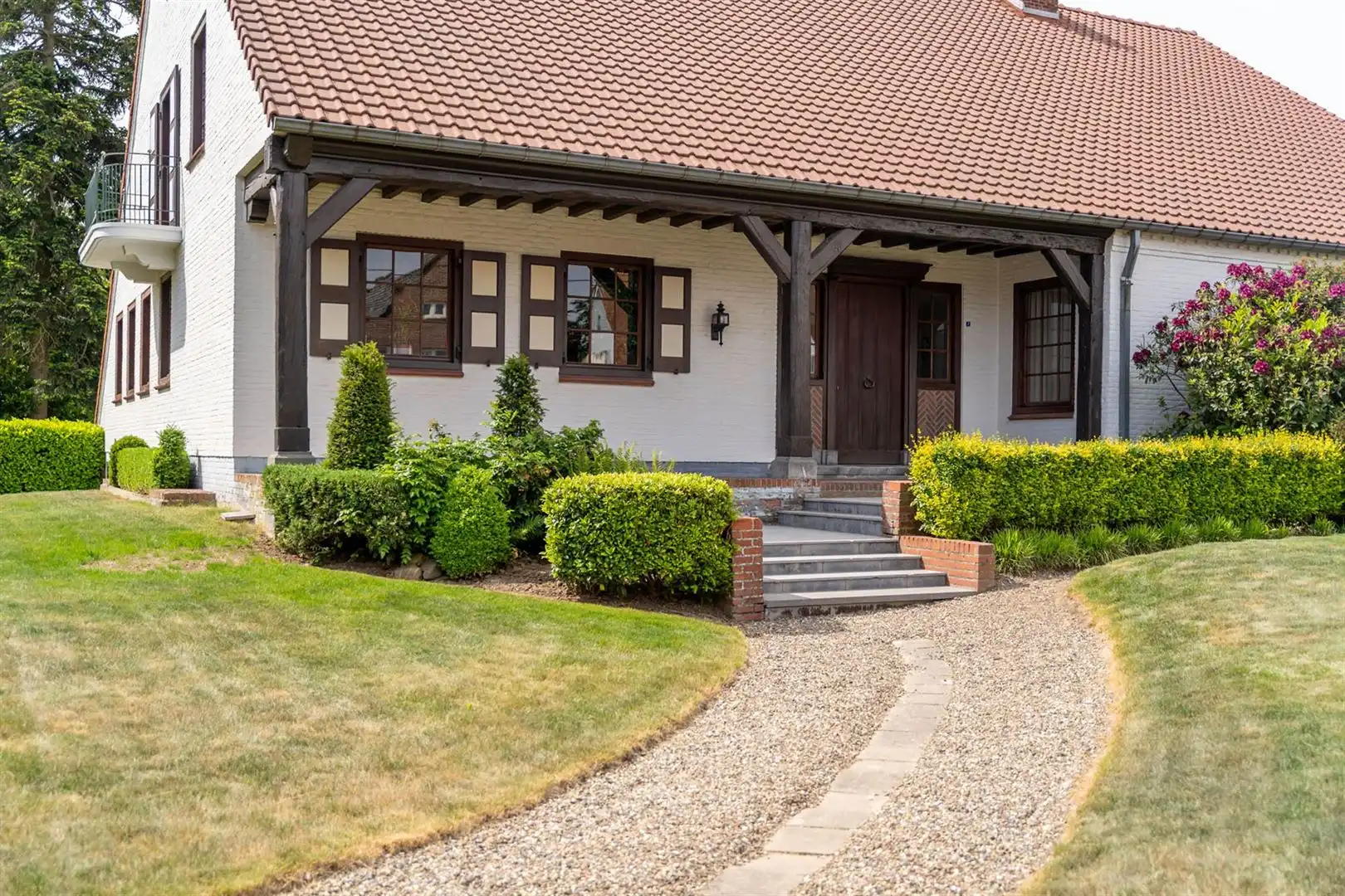 TE KOOP: Riante villa met praktijkruime te Dilsen-Stokkem! foto 3