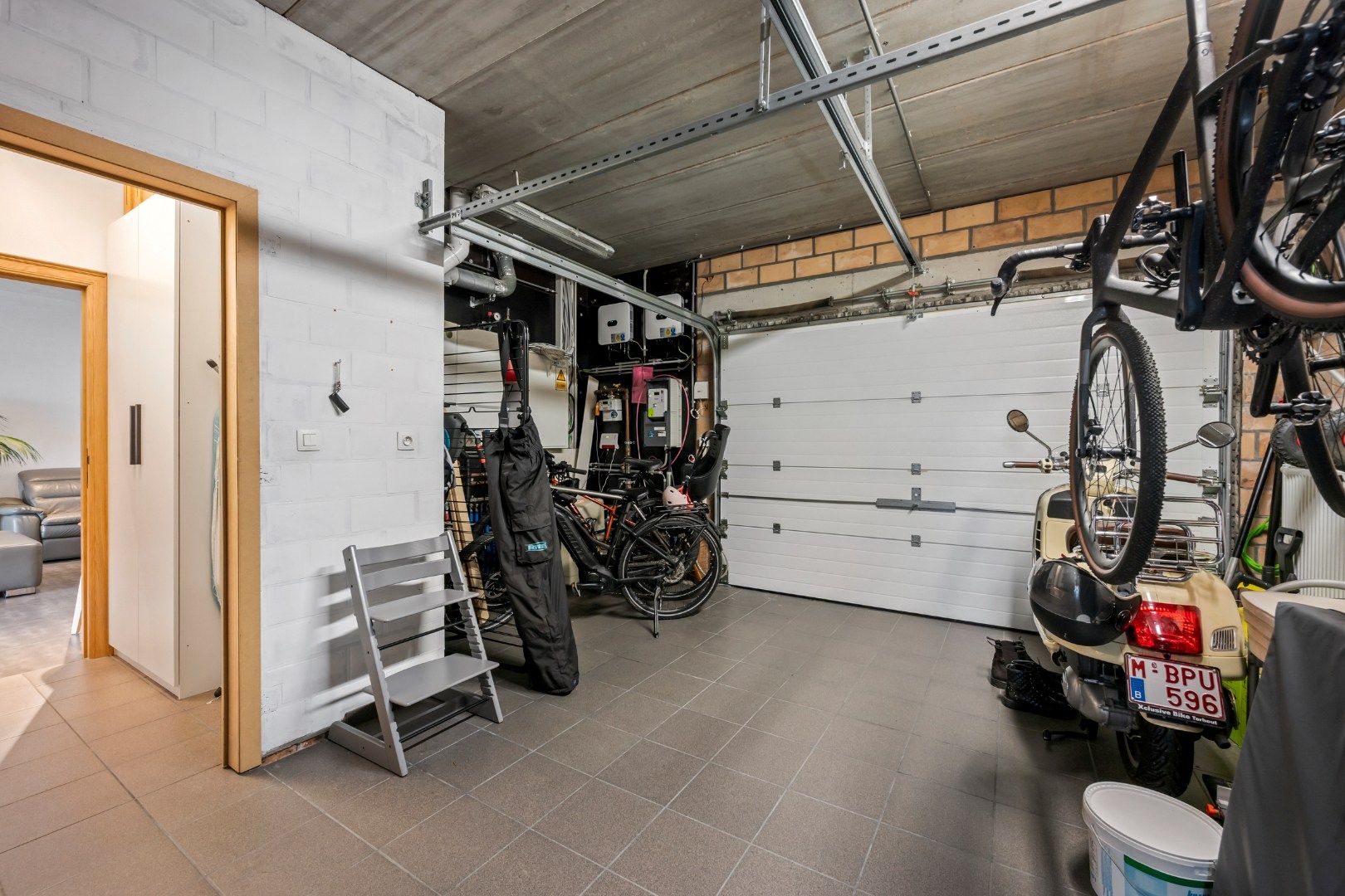 Instapklare halfopen woning met 4 slaapkamers, garage en zonnige tuin in Moorslede foto 16