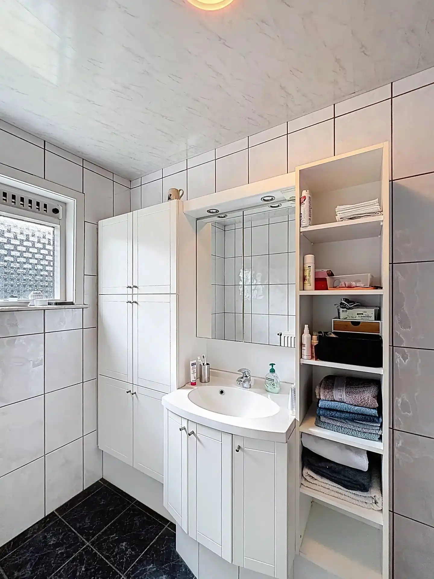 Charmante gelijkvloerse woning met 3 slaapkamers en zonnige tuin foto 13