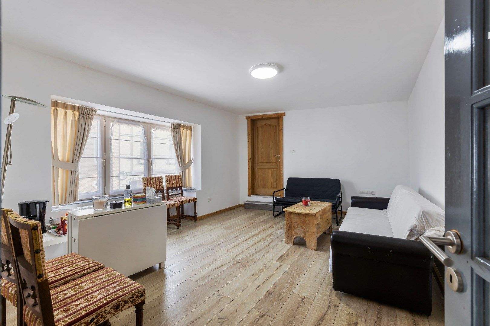 Exclusieve herenwoning met 4 entiteiten op toplocatie te Hamme! foto 14