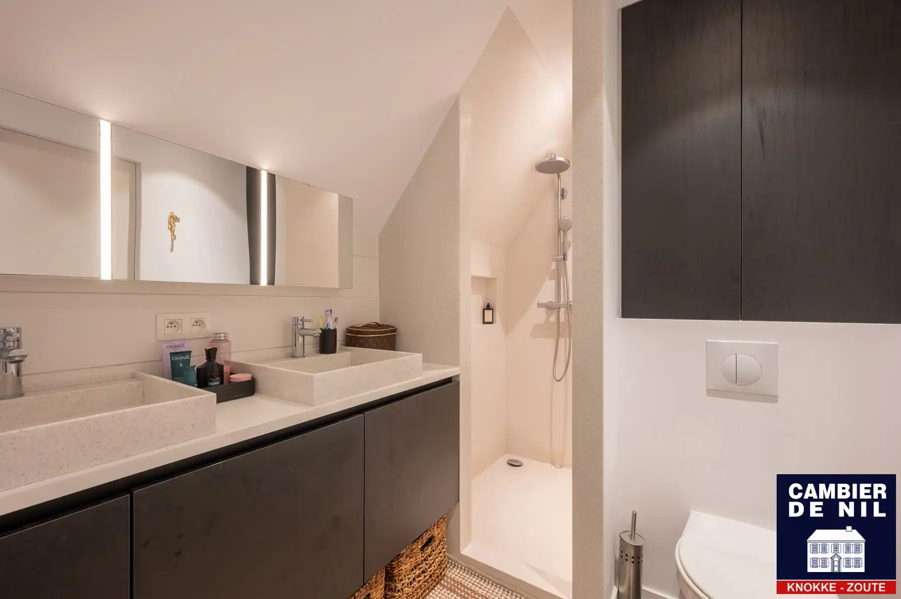 Volledig vernieuwde, gezellige woning foto 17