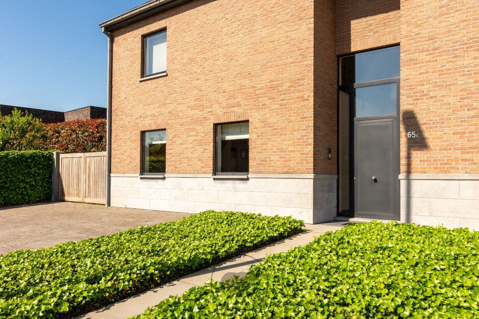 Ruime en luxueus afgewerkte villa in landelijke omgeving foto 3