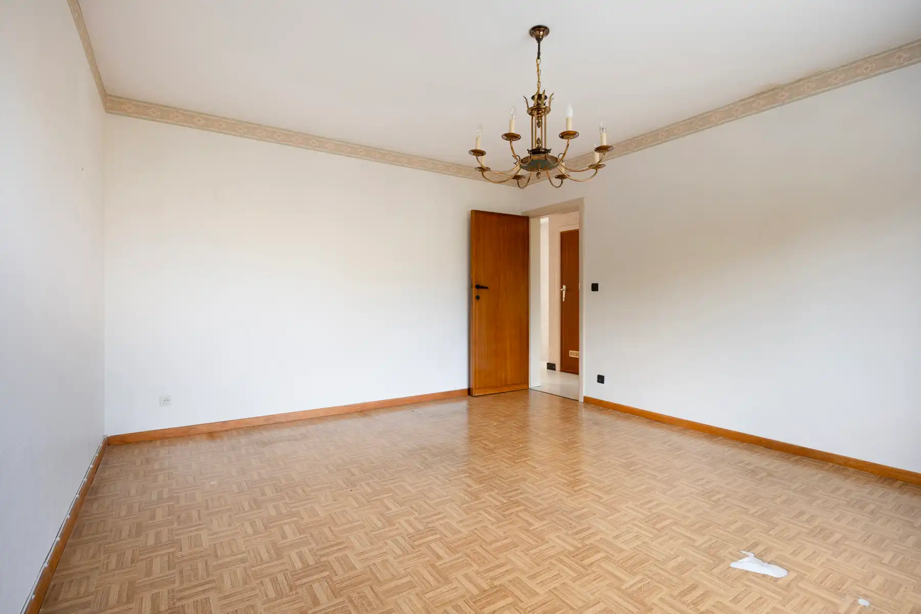 Ruime woning op een perceel van 14are 67ca op een topligging in Groot-Bijgaarden! foto 18