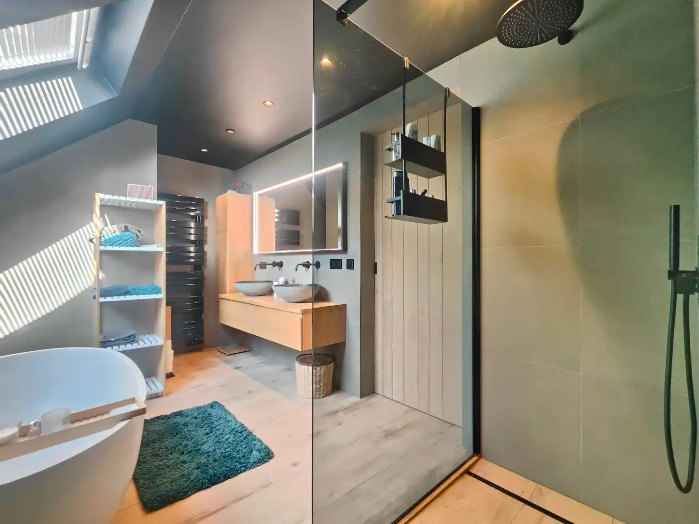 Ruimte, luxe en prachtig zicht foto 26