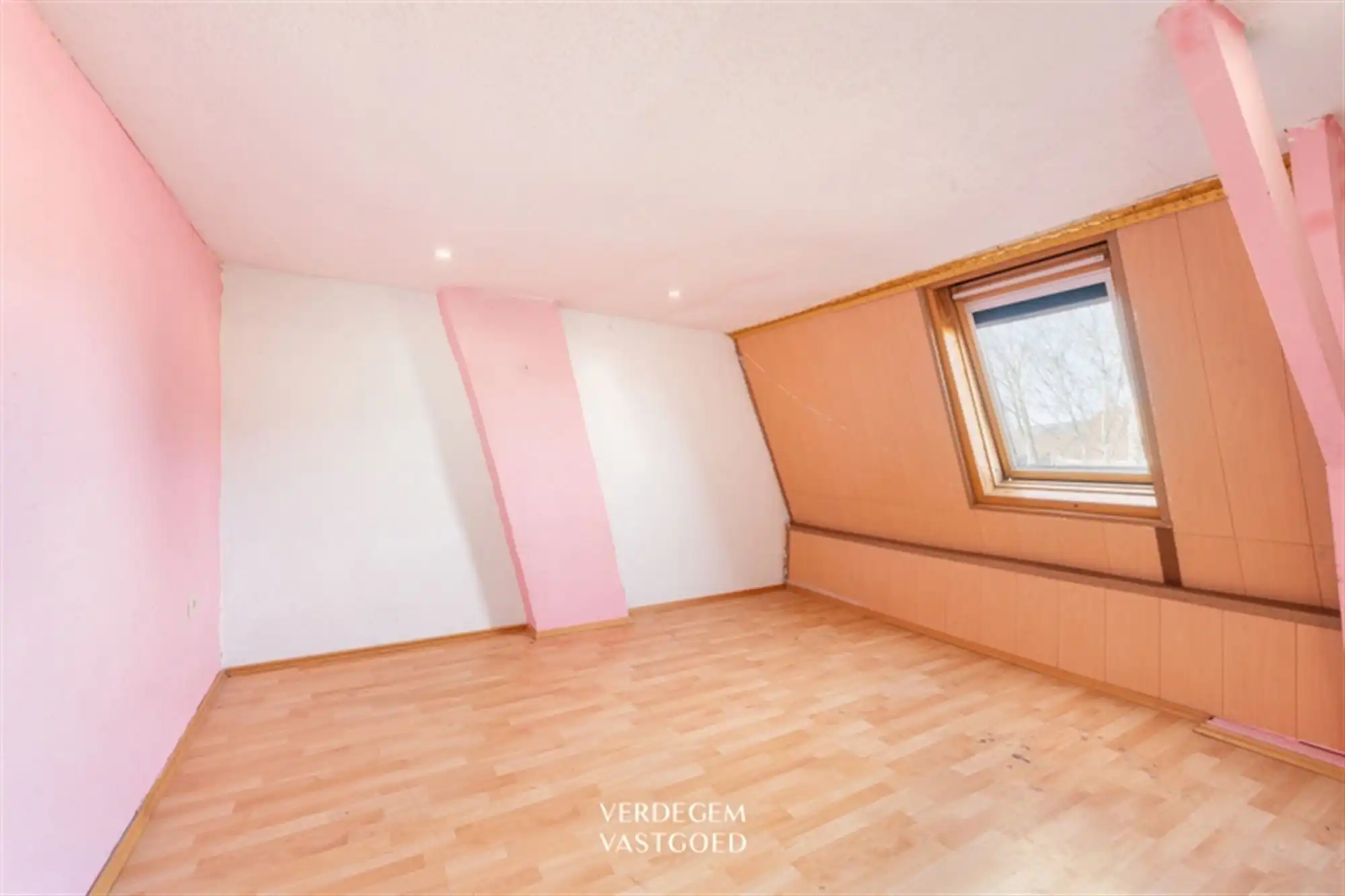 Rustig gelegen rijwoning met 3 slaapkamers en terras foto 14