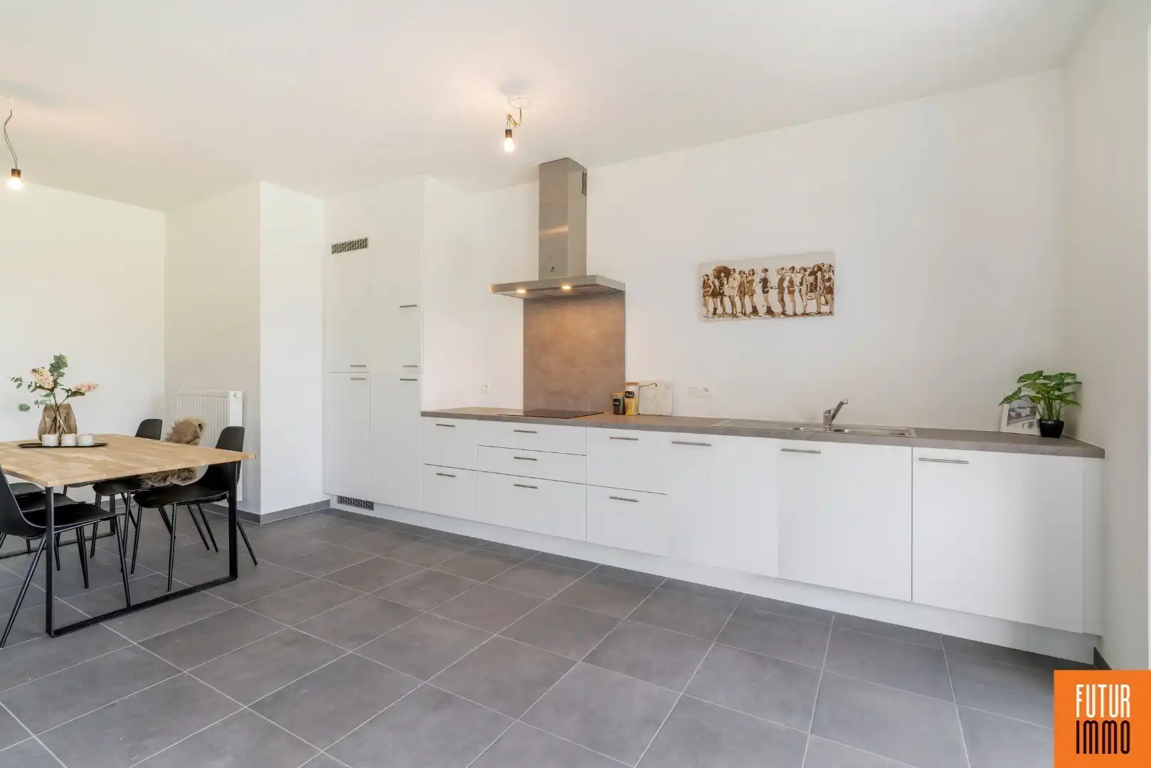 Ruim en lichtrijk 2-slpk appartement met dubbel terras foto 5