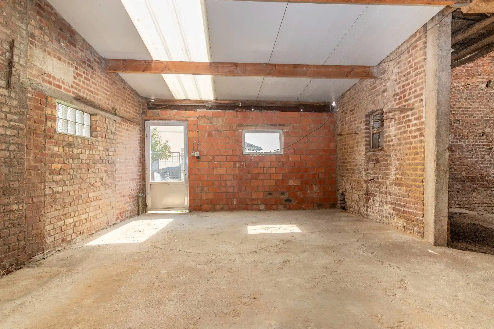 Goed gelegen woning met talrijke mogelijkheden foto 23
