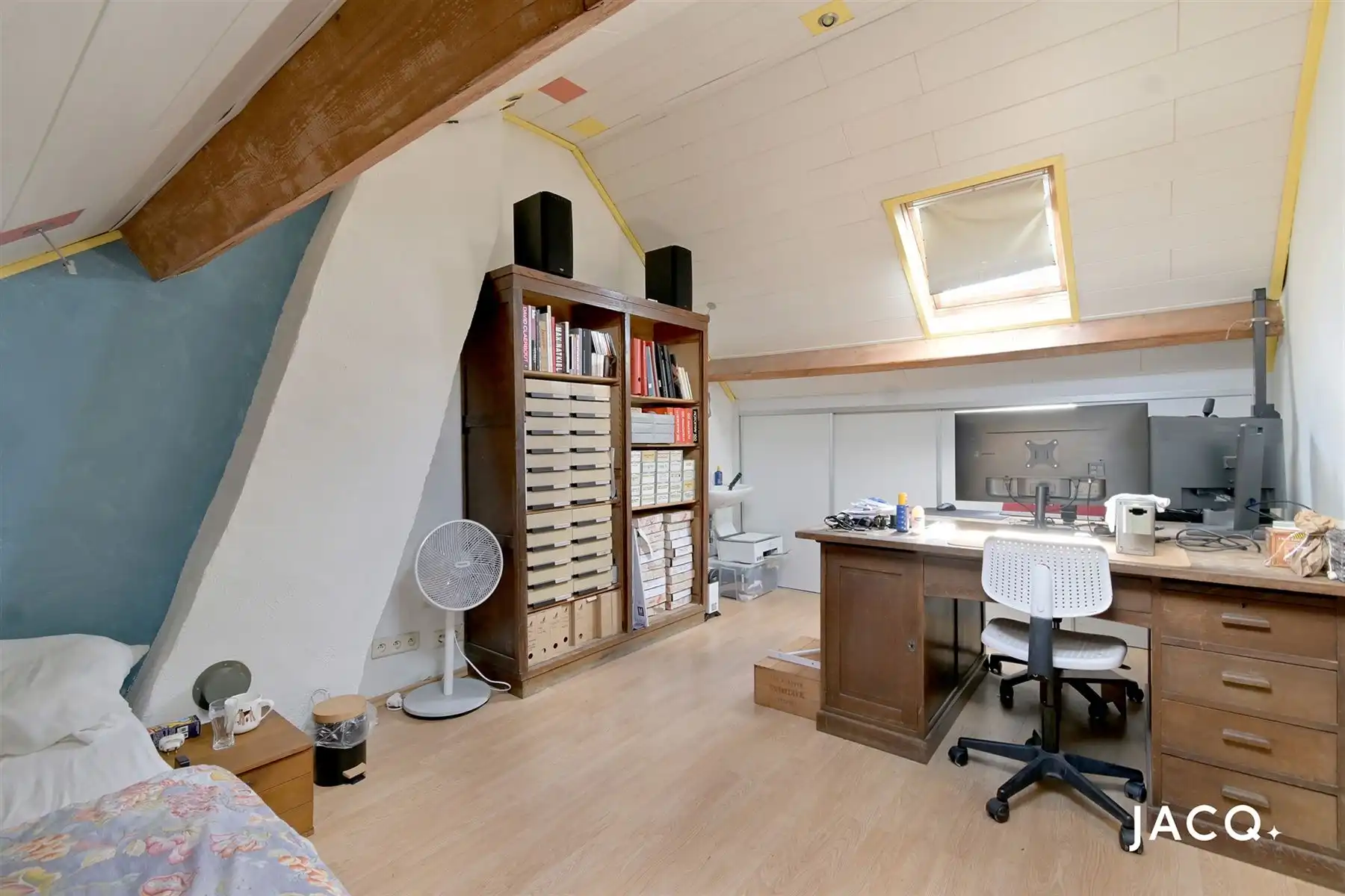 Op te frissen woning met 3slpk's, garage en zuid-terras! foto 18