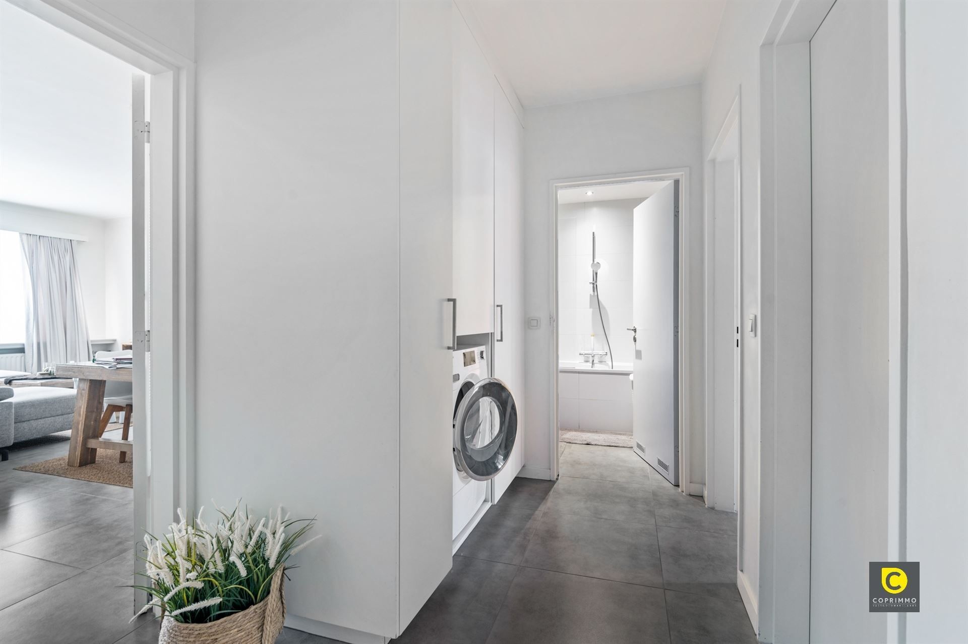 Instapklaar 3 slpk app  met terras! foto 5