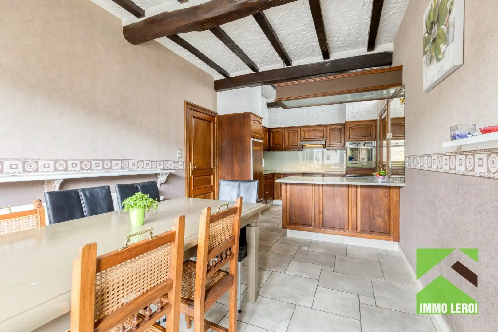 Ruime woning + 400m² opslagruimte/werkplaats - stadsrand Tongeren foto 3