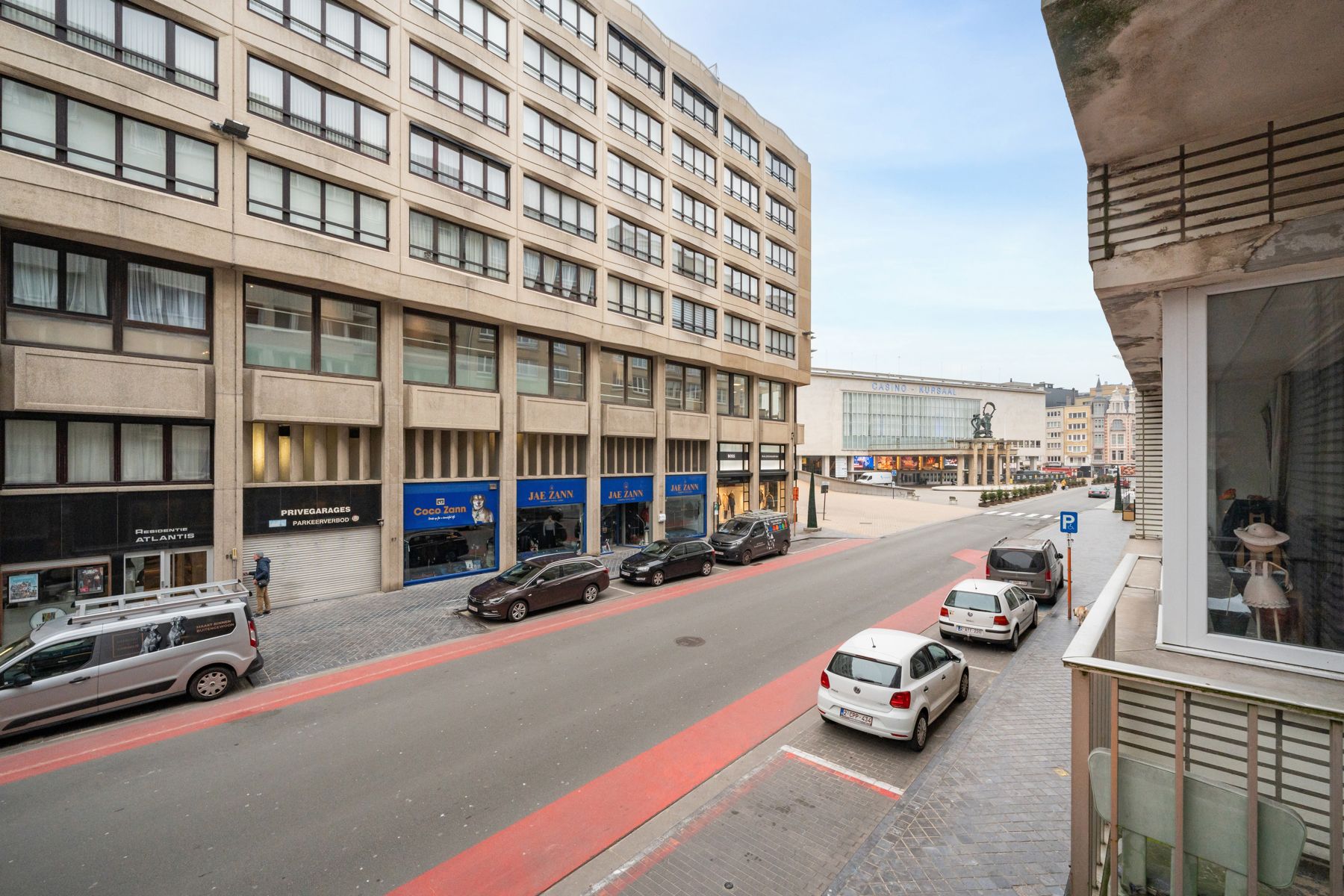 Instapklaar appartement op TOP-locatie foto 10