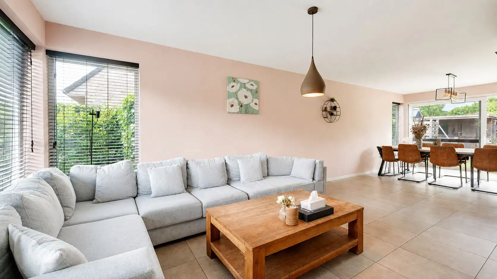 Halfopen woning met grote tuin en garage te Moerkerke-Damme foto 2