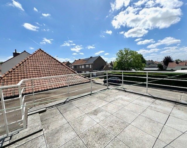 COMMERCIEEL GEBOUW - OPBRENGSTEIGENDOM foto 35