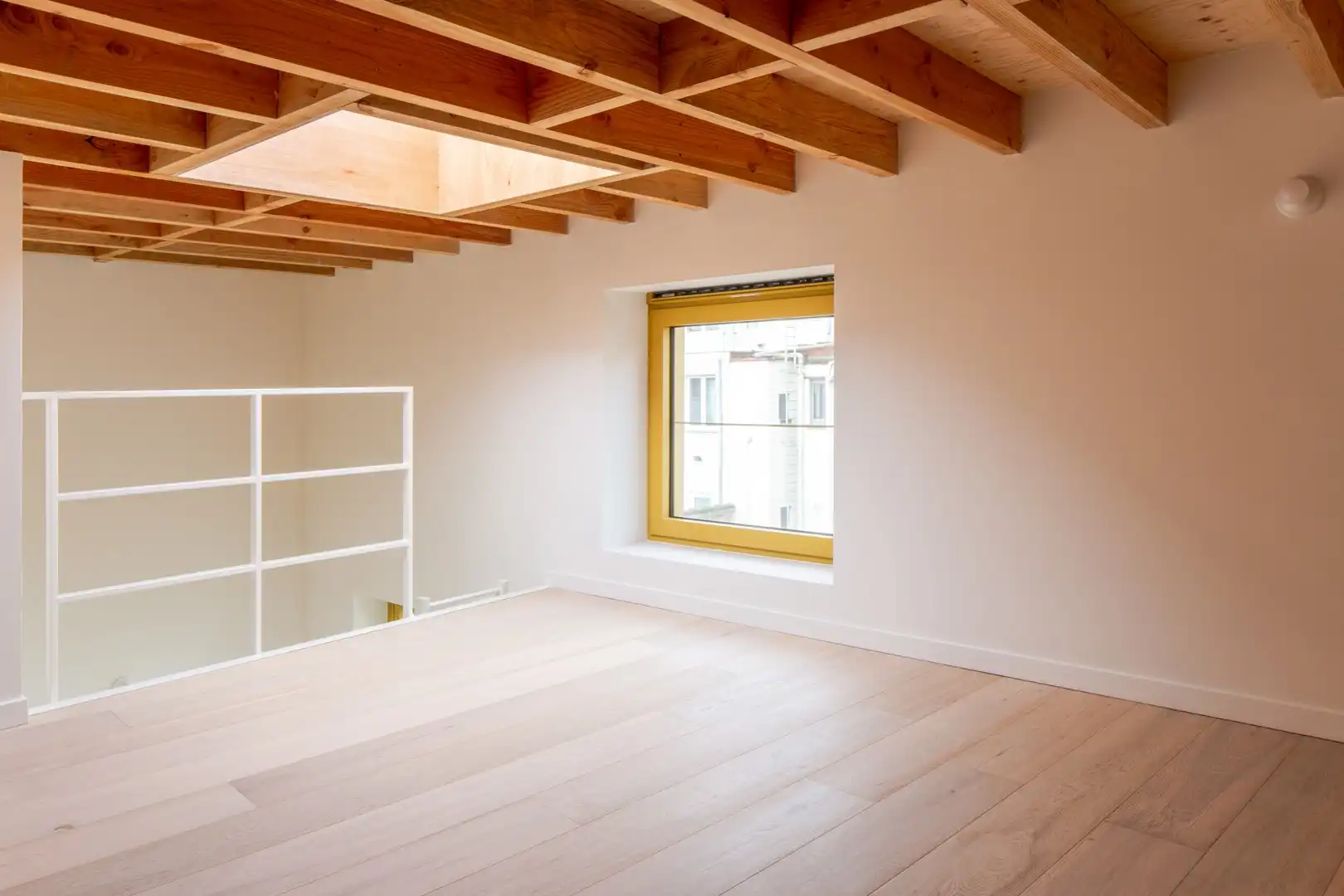 Moderne energiezuinige stadswoning met tuin en dakterras foto 9