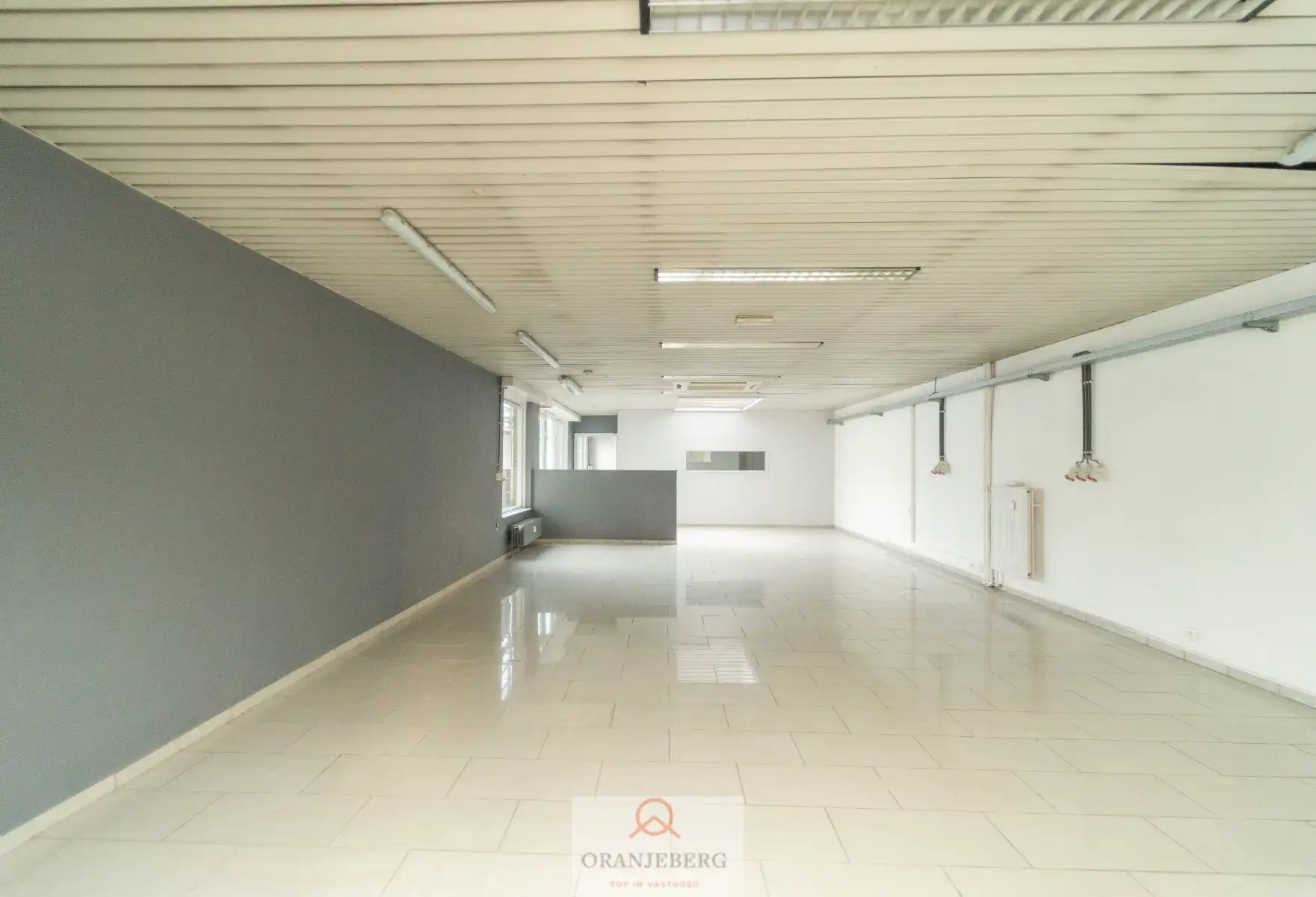 Energiezuinig handelspand op commerciële ligging foto 6