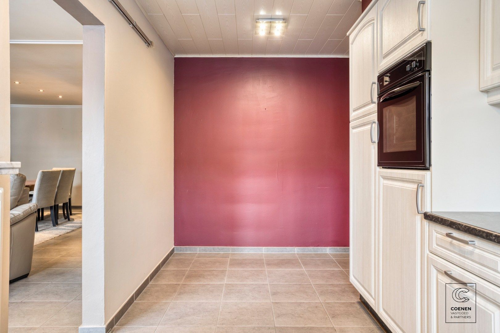 Instapklaar appartement van 124 m², 3 slpk's en terras op een toplocatie te Kontich! foto 8