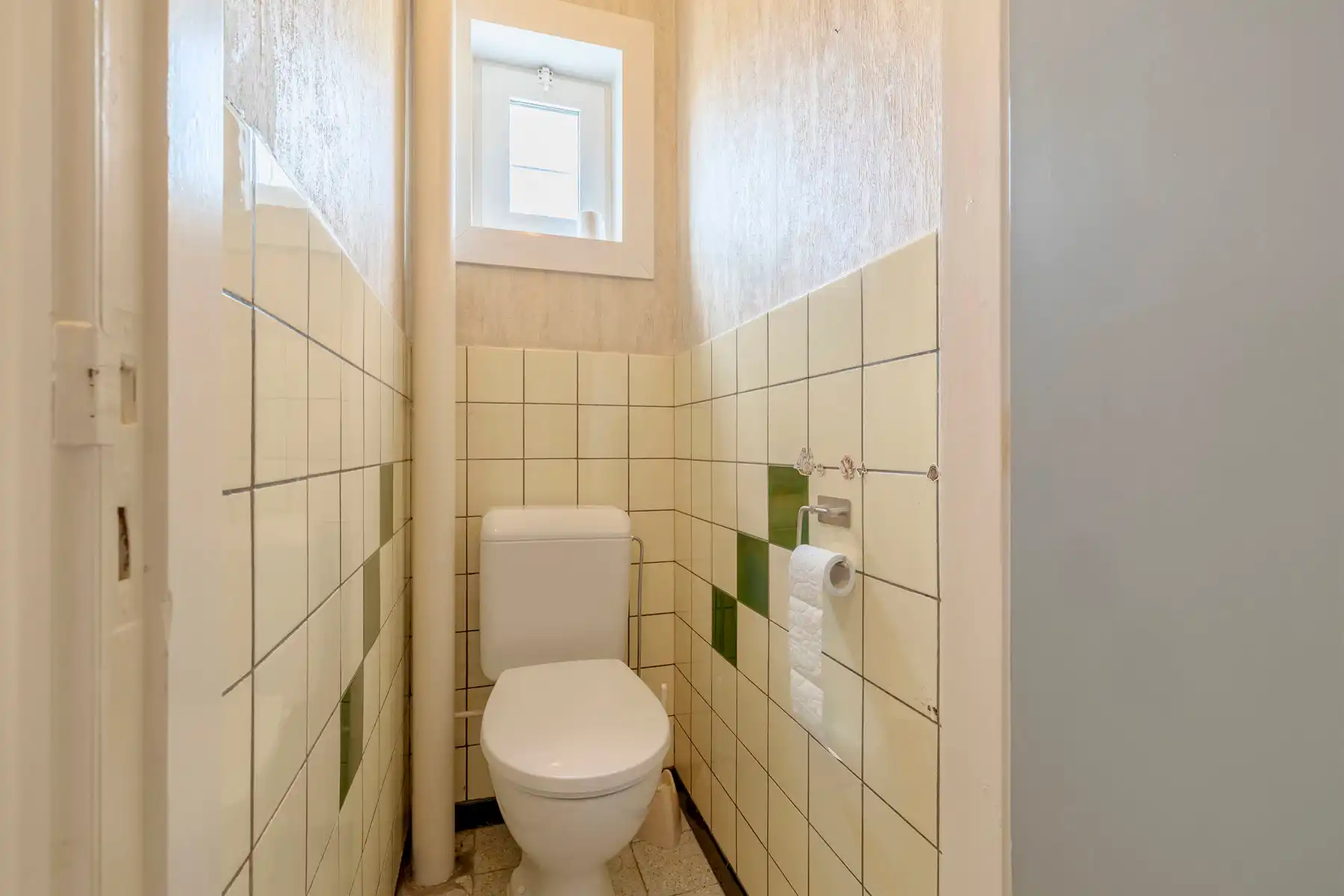 Renovatieproject met 3 slaapkamers, garage en tuin 800 m² foto 20
