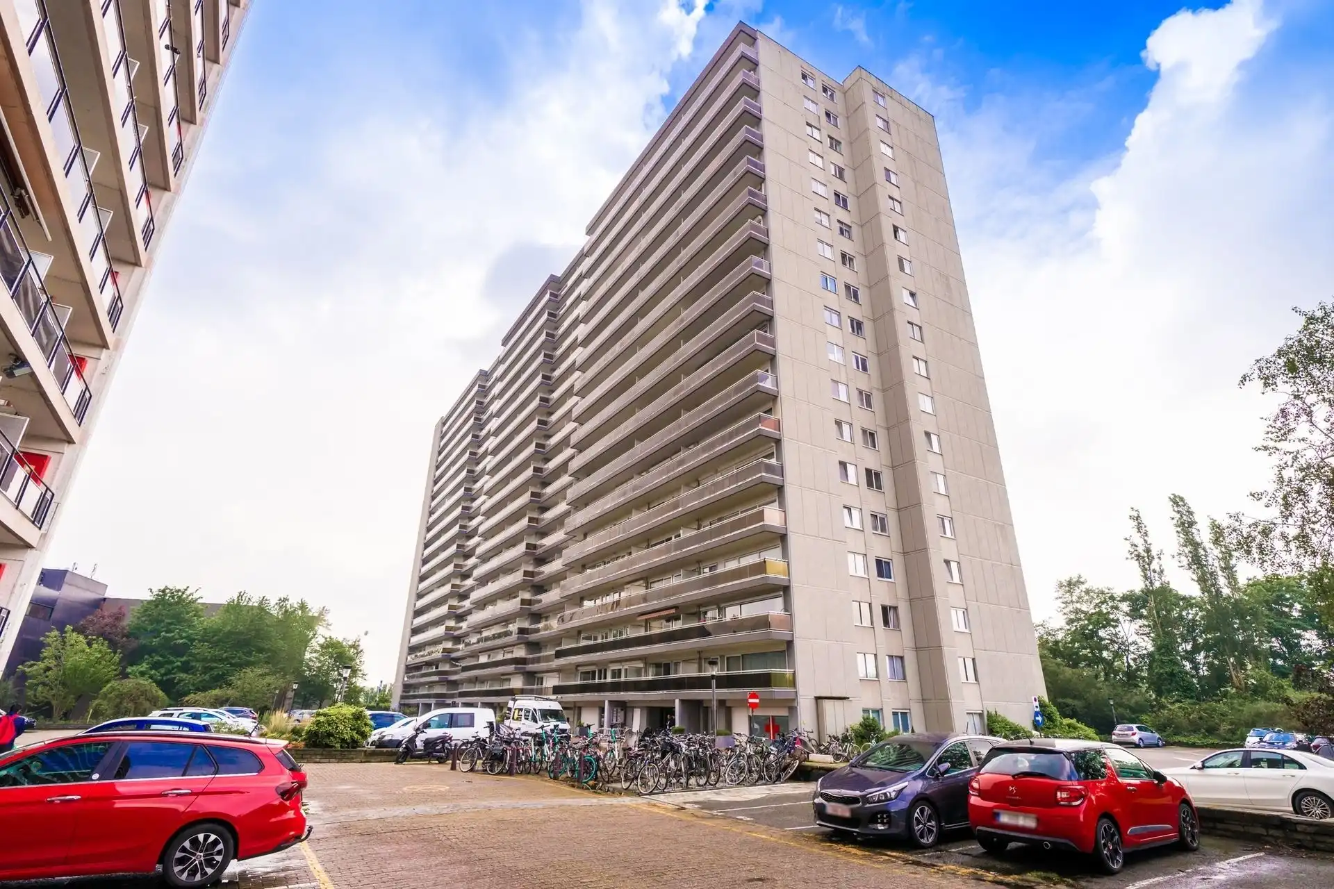 2 slpk appartement met terras en parking (+ € 15.000) foto 13