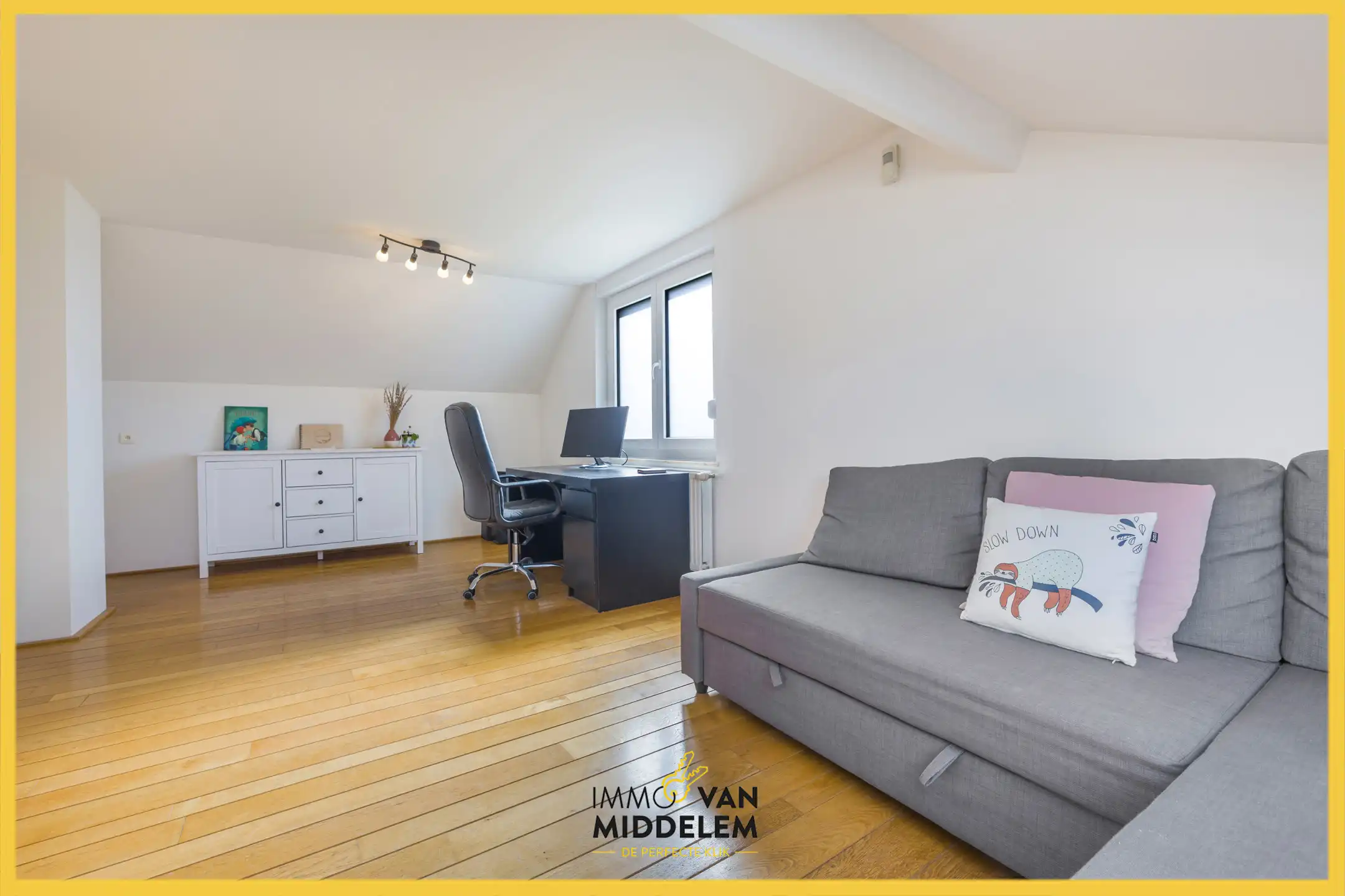INSTAPKLARE WONING MET 4 KAMERS, TUIN EN GARAGE foto 16