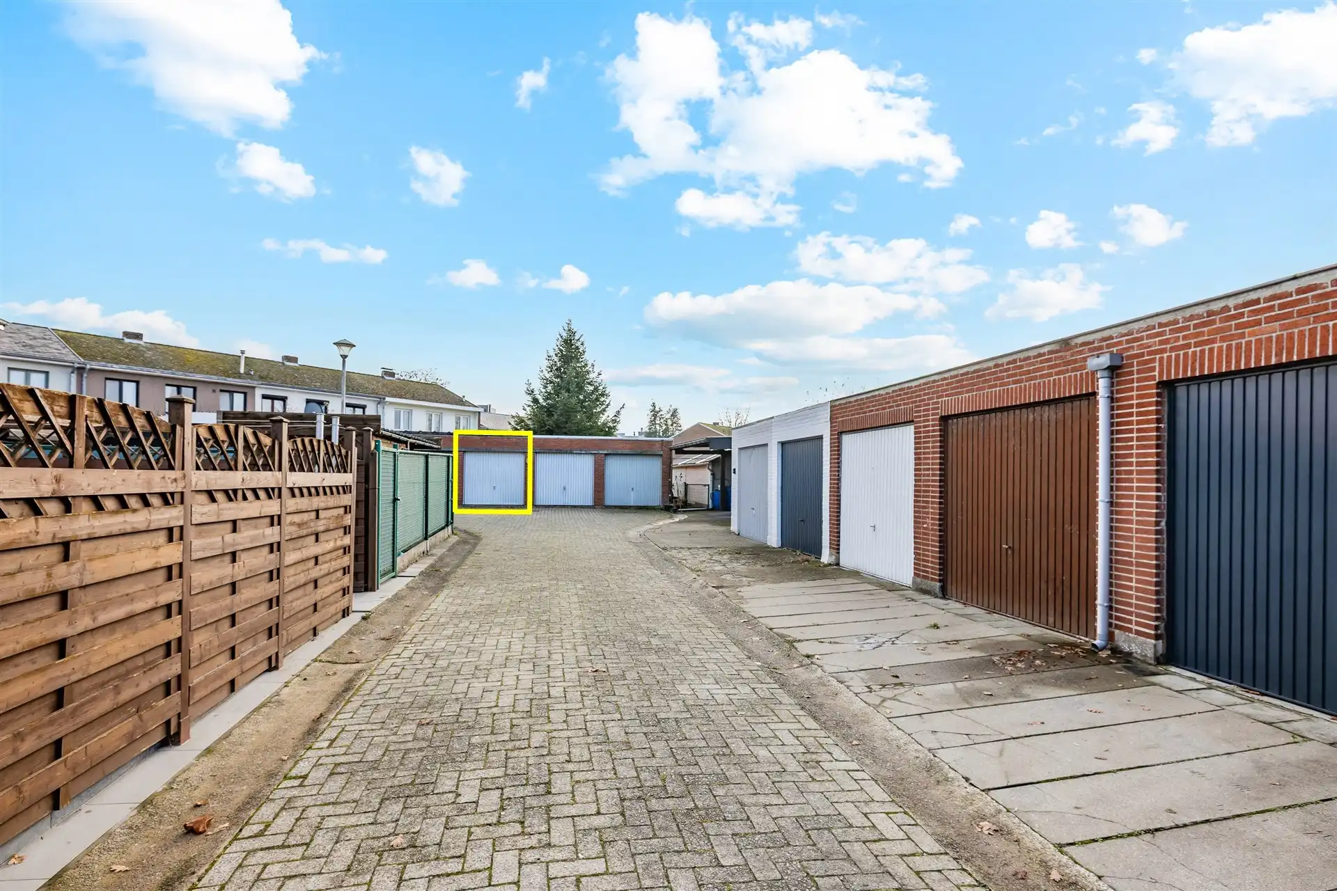 Instapklare woning met 3 slks, terras en garage foto 23