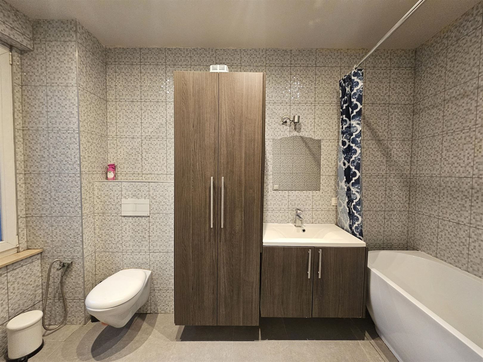 Gunstig gelegen ruime woning met stadskoer. foto 10