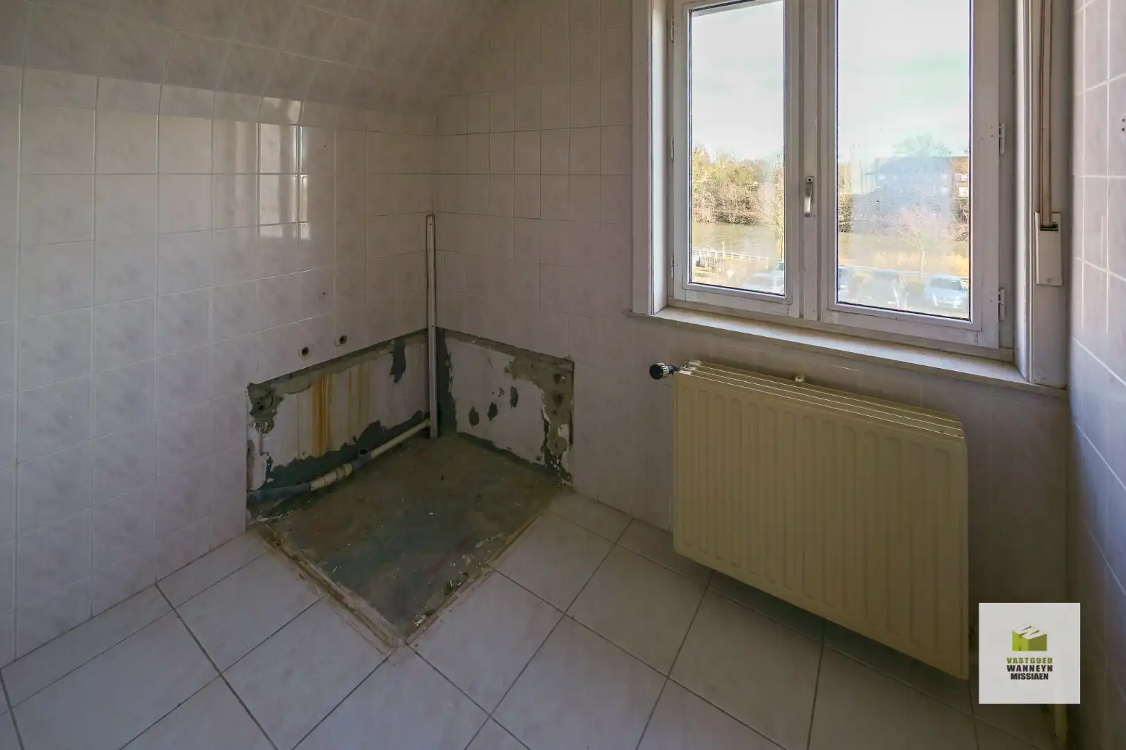 Karaktervolle woning met 3 slpks, 2 garages én zicht over het water  foto 14