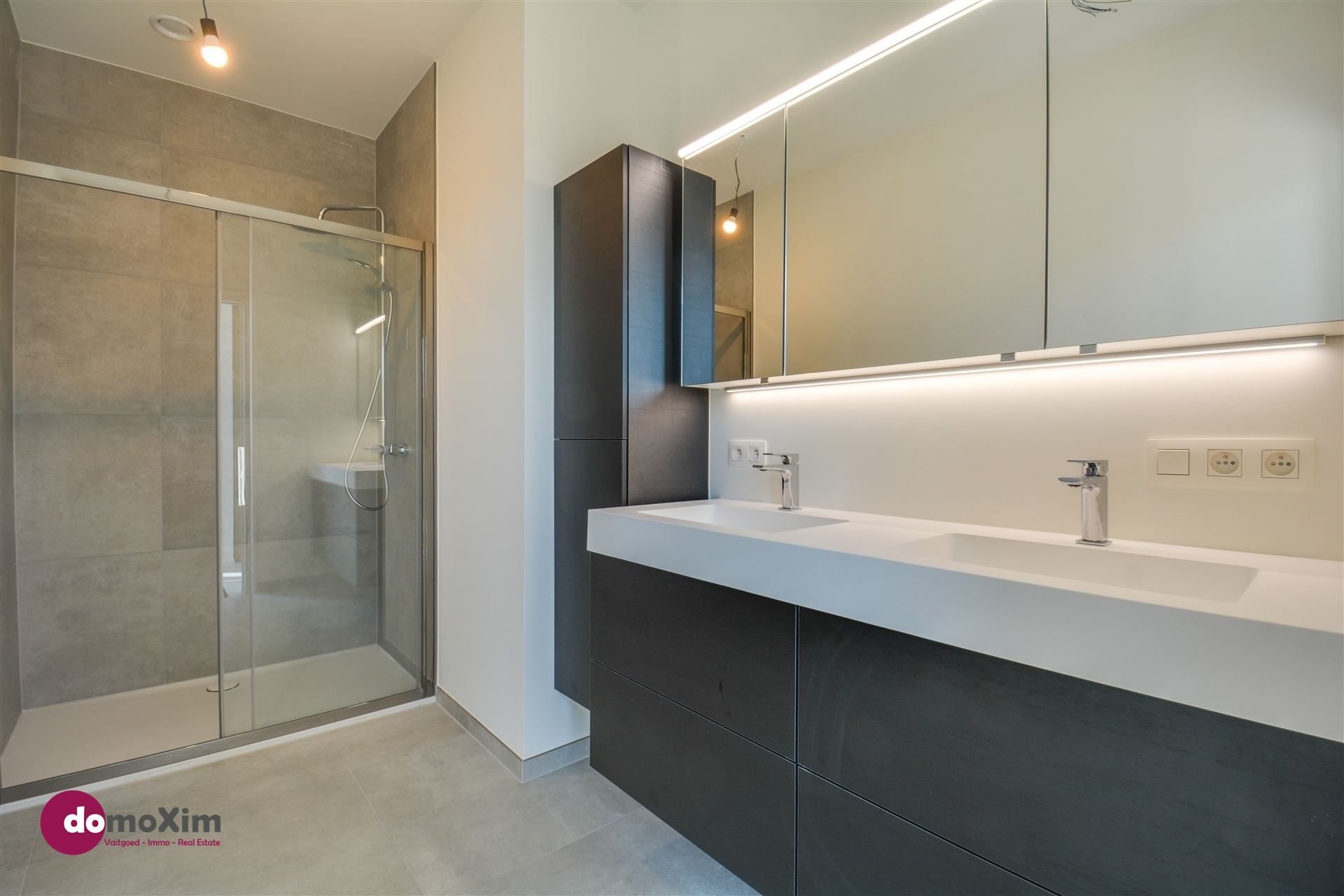 Zonovergoten penthouse met 2 terrassen op een unieke locatie in Mechelen foto 19
