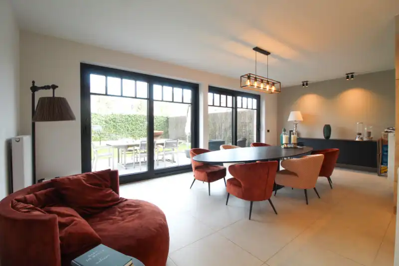 Uitzonderlijke woning te Izegem foto 10