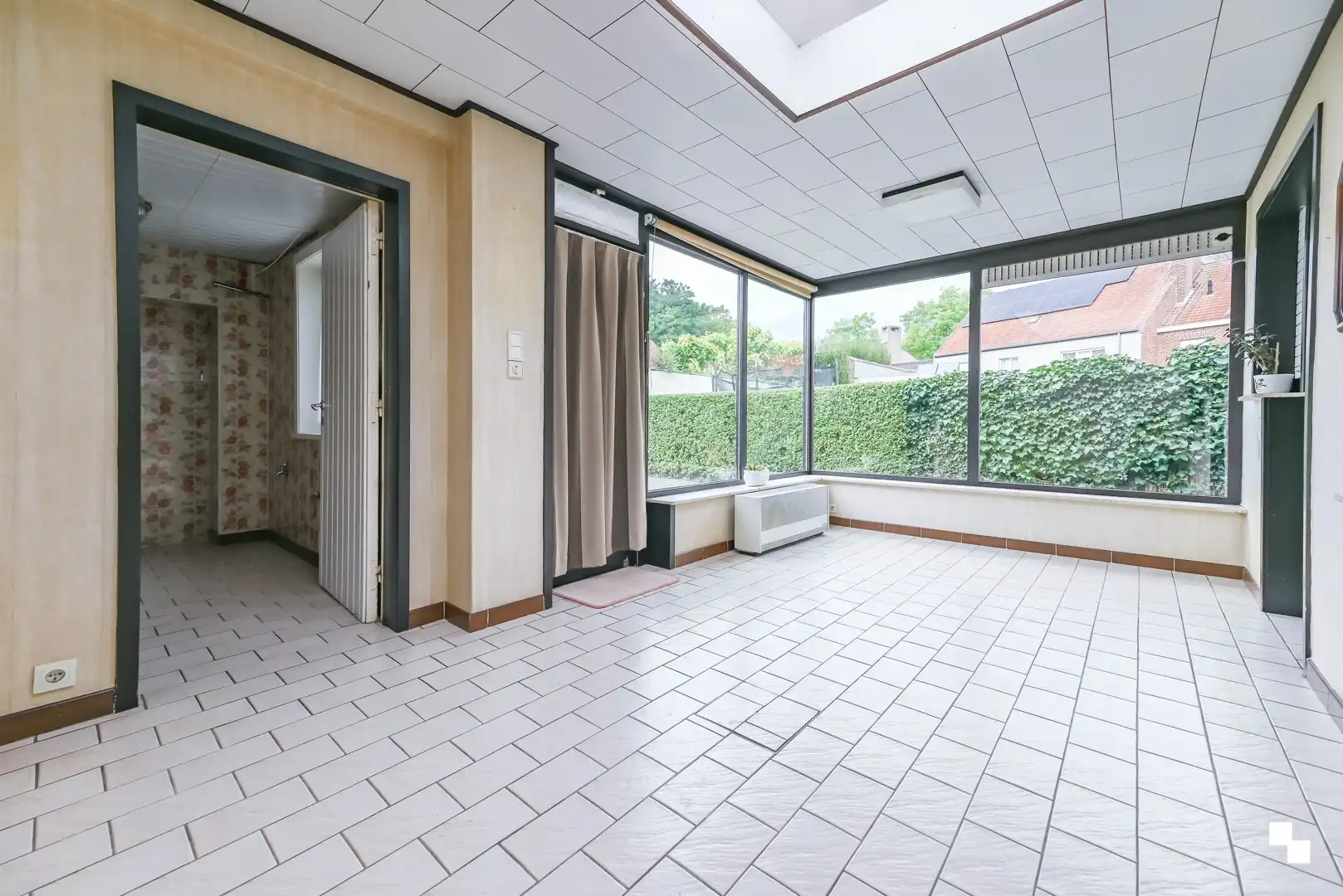 Gezellige, te moderniseren halfopen woning in rustige buurt te Izegem foto 11