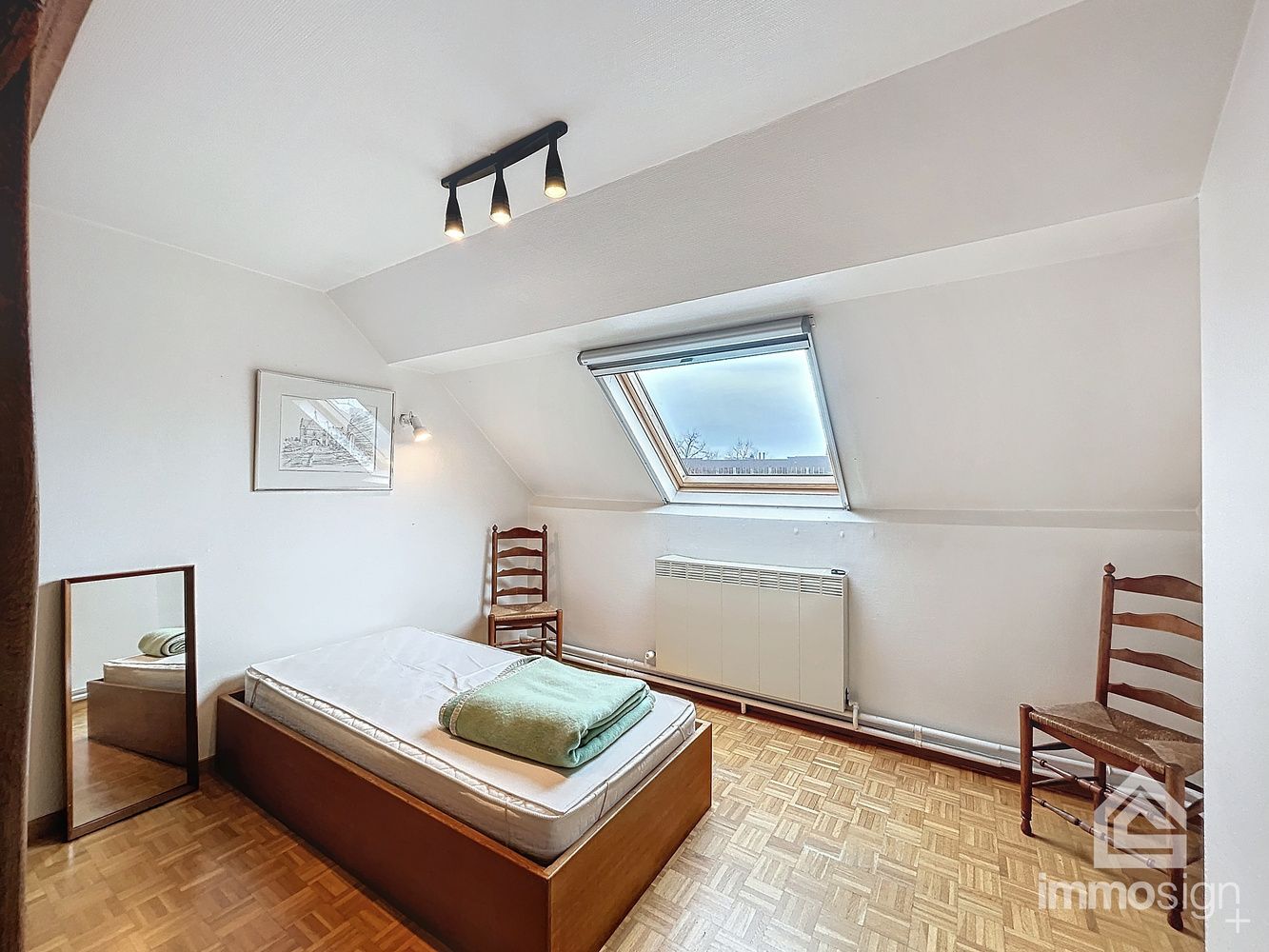 Ruim triplex appartement met vier slaapkamers in hartje Bocholt! foto 18