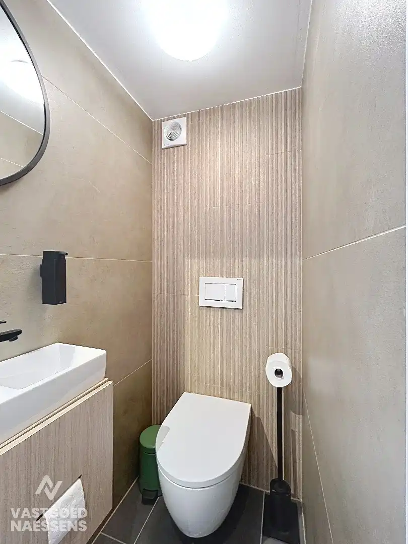 LICHTRIJK HOEKAPPARTEMENT MET 3 SLPK VLAKBIJ ZEE foto 9