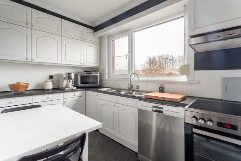 Ruime woning op toplocatie, mooie tuin, instapklaar! foto 13