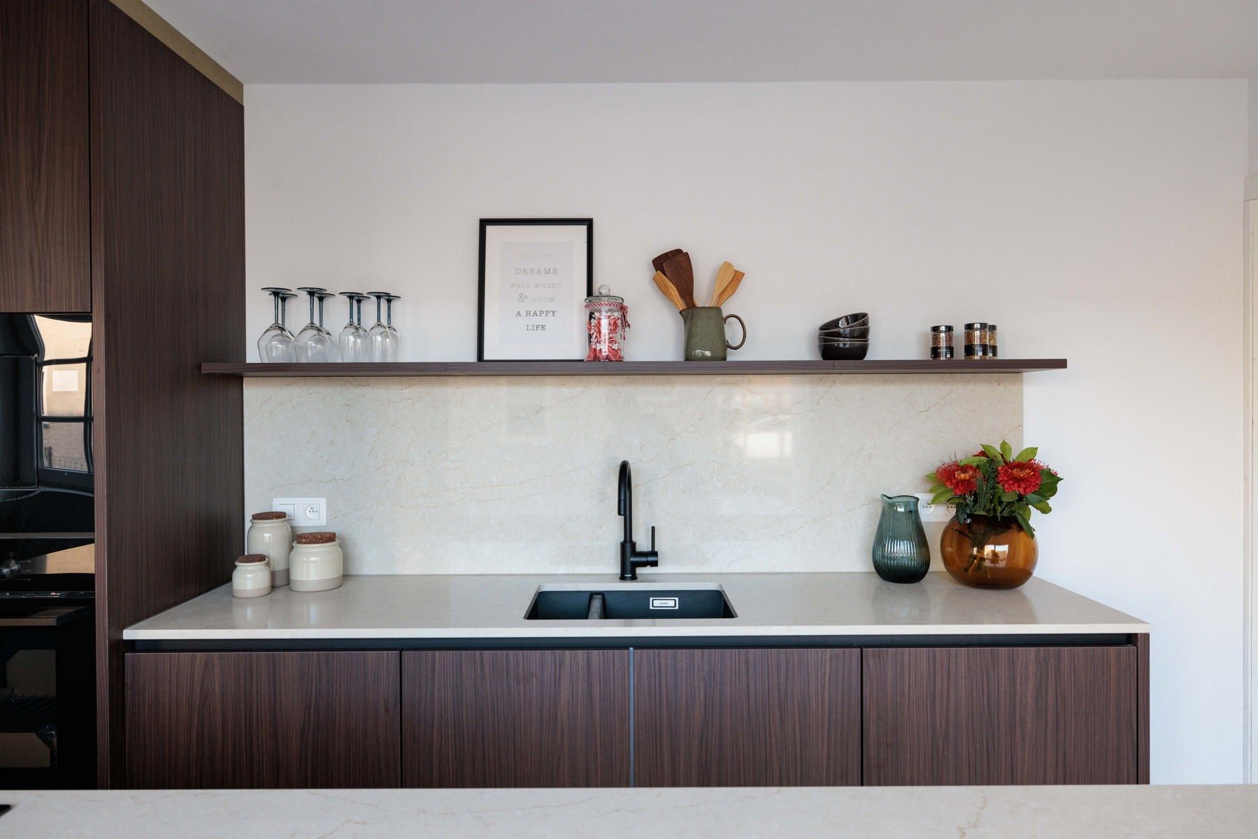 Exclusieve halfopen bebouwing met 3 slaapkamers en tuin foto 12