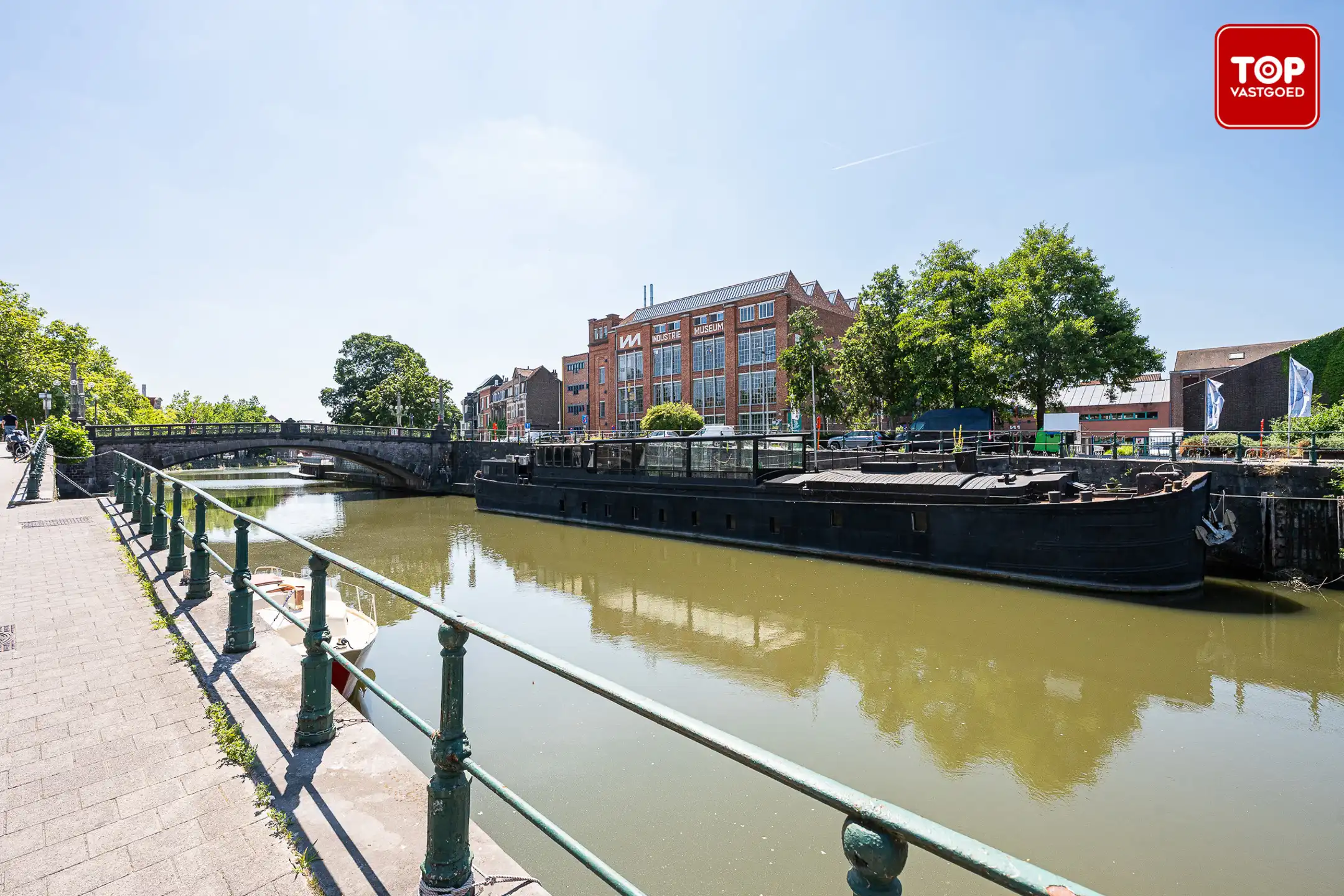 Stijlvol appartement met 2 slaapkamers op een toplocatie foto 20
