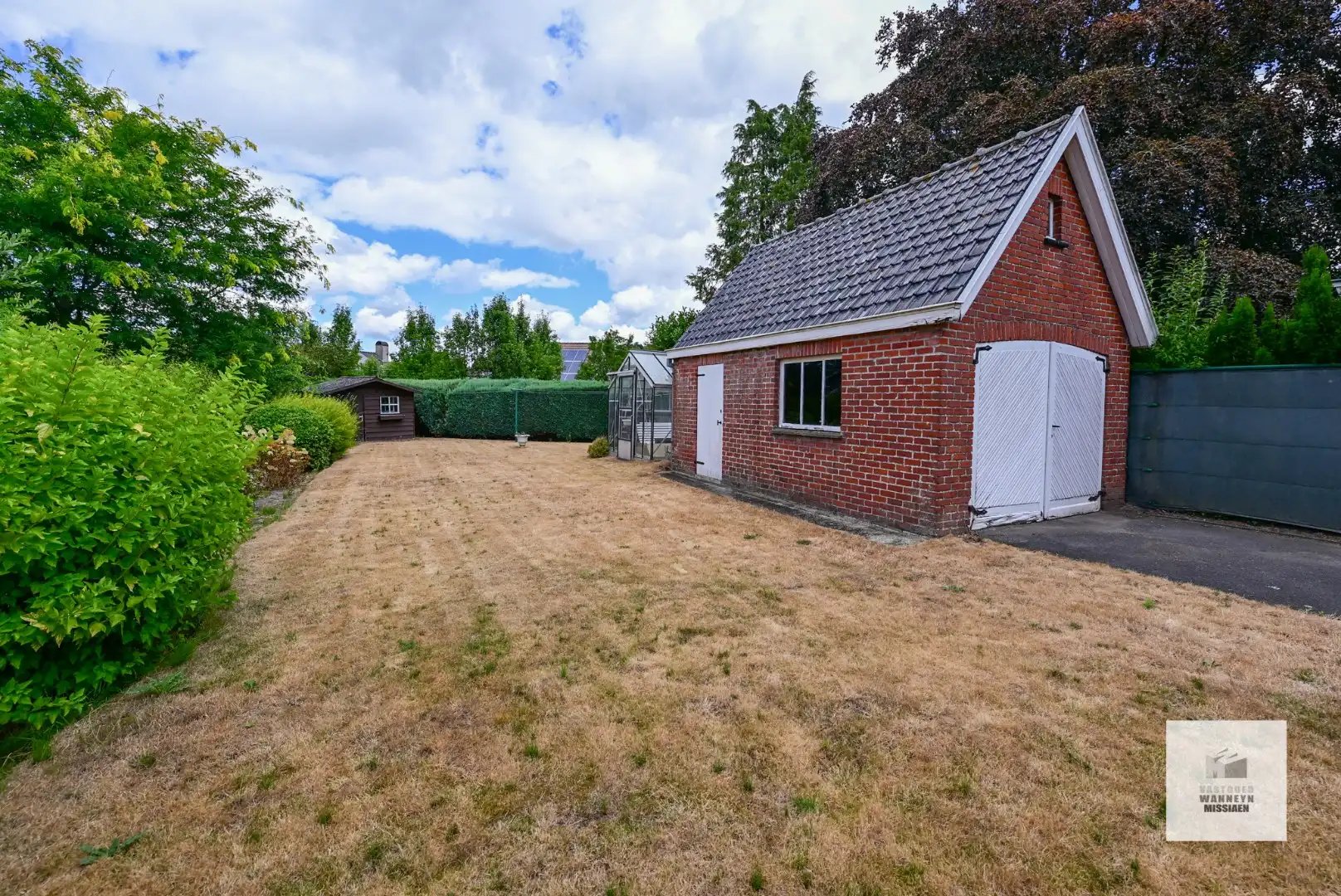 Open bebouwing met afzonderlijke garage op 614m2 centrum Beernem foto 5